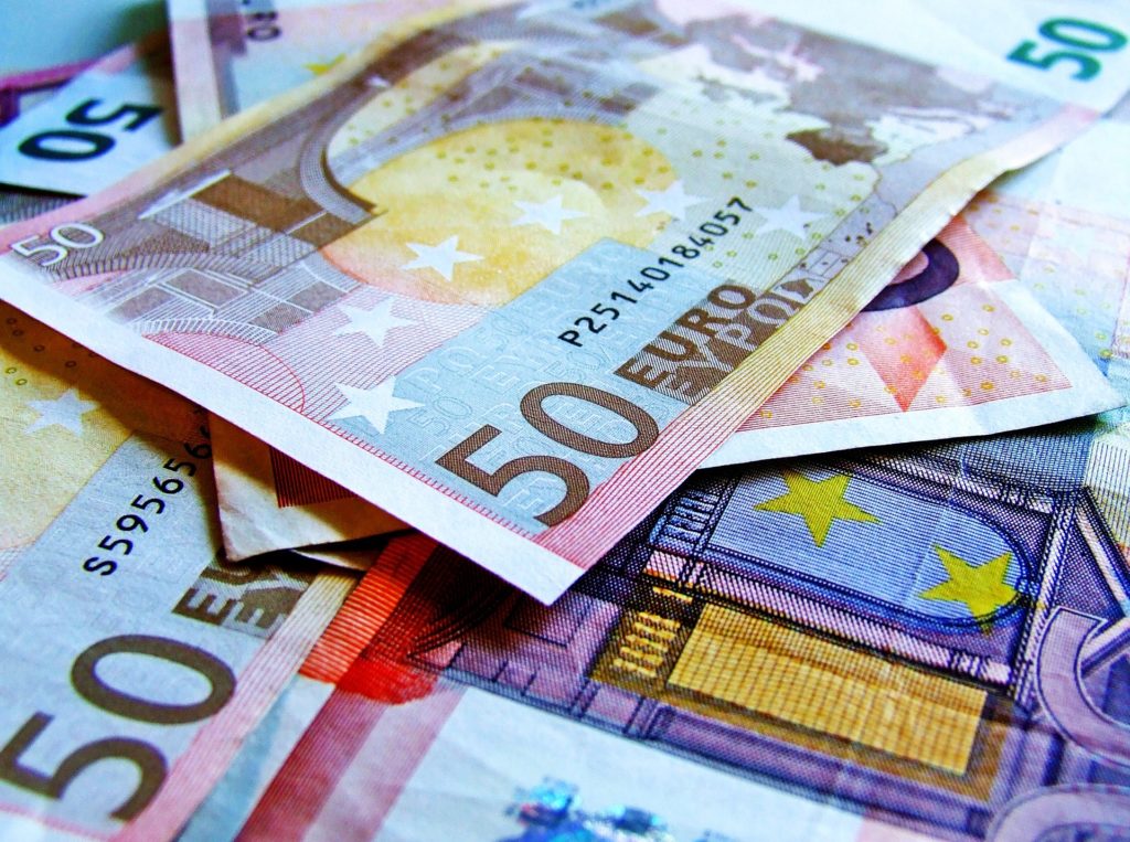 Dyr biljett. Euro